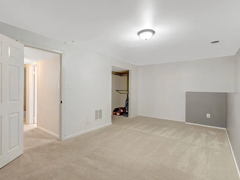 1848 Heather Glen Ct — Photo 42