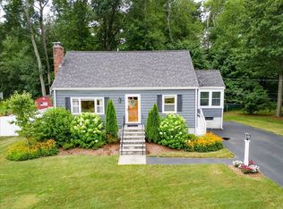 32 Skelton Rd, Burlington, MA 01803