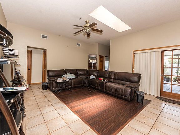5th image of 1998 Tiptree Cir #3