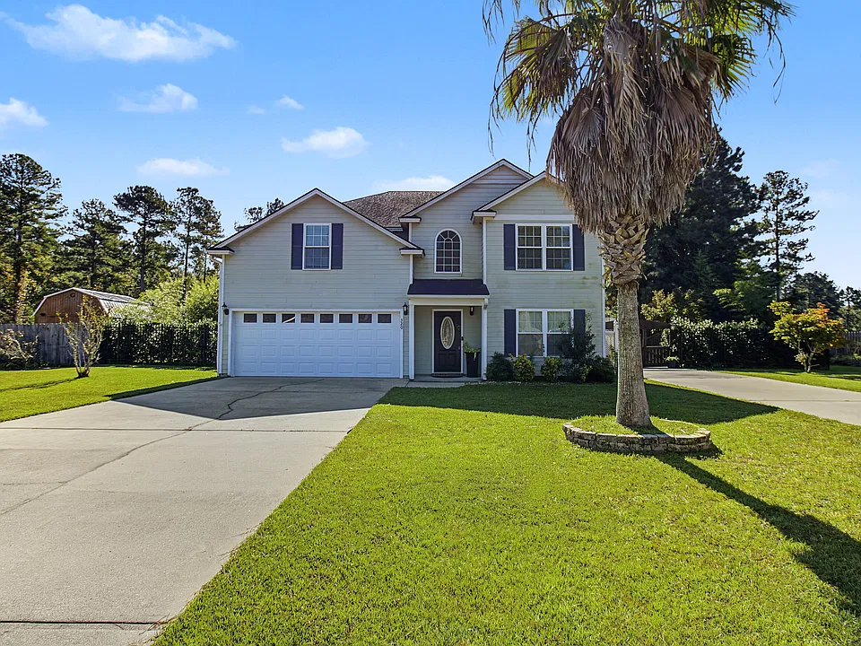320 Coleman Pass NE