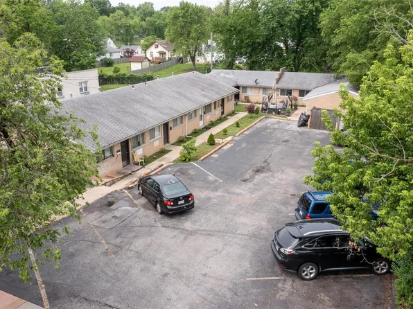 2323 Woodson Rd, Saint Louis, MO 63114