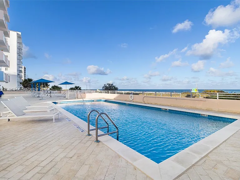345 Ocean Dr #718 — Photo 13