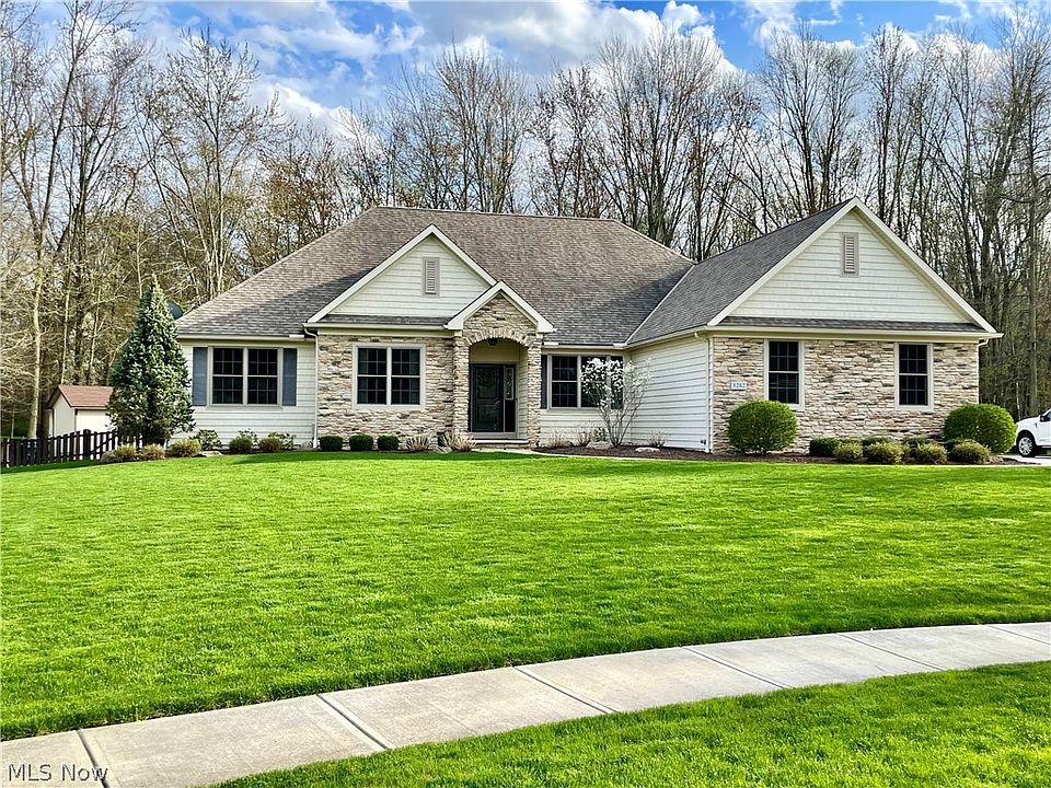 1st image of 5282 Berkshire Dr