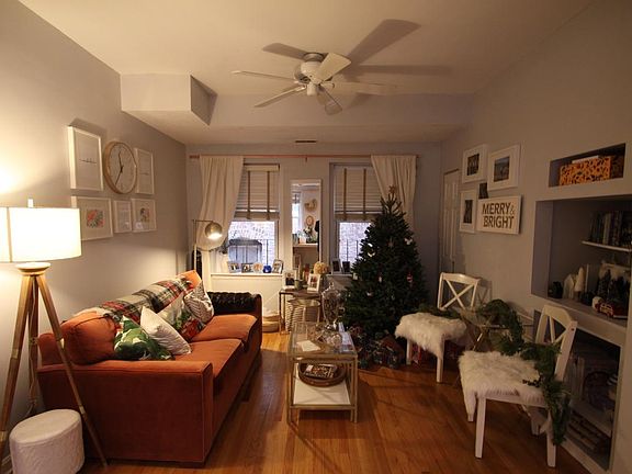 3rd image of 38 Charter St APT 6