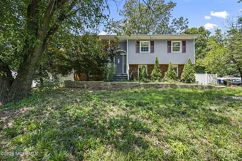 4 bed, 1308 sqft, $3,595 — Photo 2