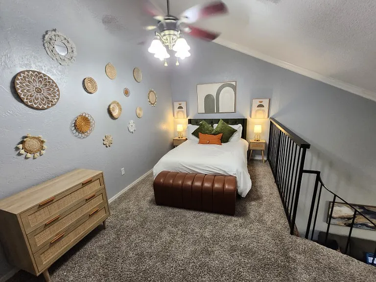 11120 Stratford Dr #211 — Photo 30