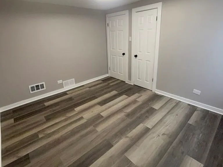 539 Wentworth Ave — Photo 5