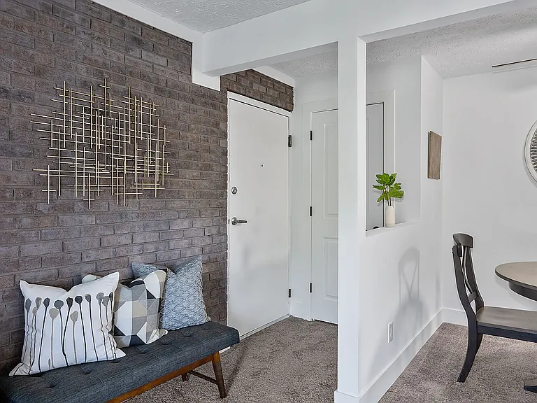 Millcroft Apartments — Photo 14
