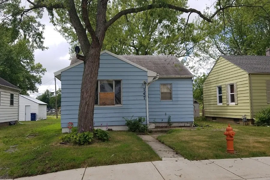 147 Hendricks St photo 1