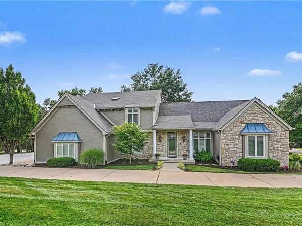 3901 W 121st Ter, Leawood, KS 66209