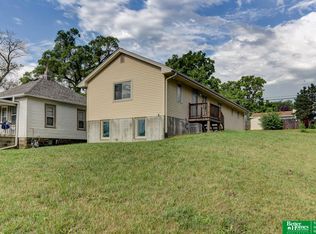 4801 U St, Omaha, NE 68117