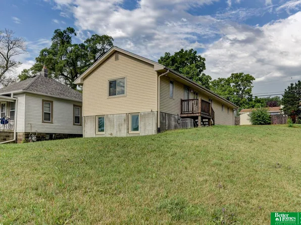 4801 U St, Omaha, NE 68117