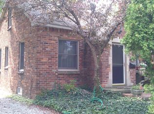 20870 Ridgemont Rd, Harper Woods, MI 48225