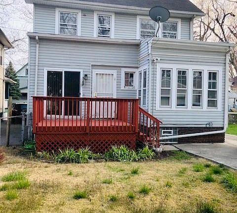 5th image of 15421 Grovewood Ave