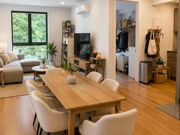 215 S 4th St #3B, Brooklyn, NY 11211