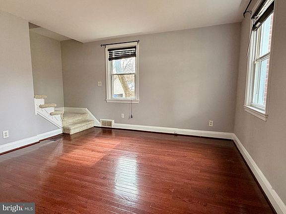 4th image of 6307 Clearspring Rd