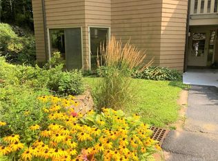 4 Upper Main St #1, Sharon, CT 06069