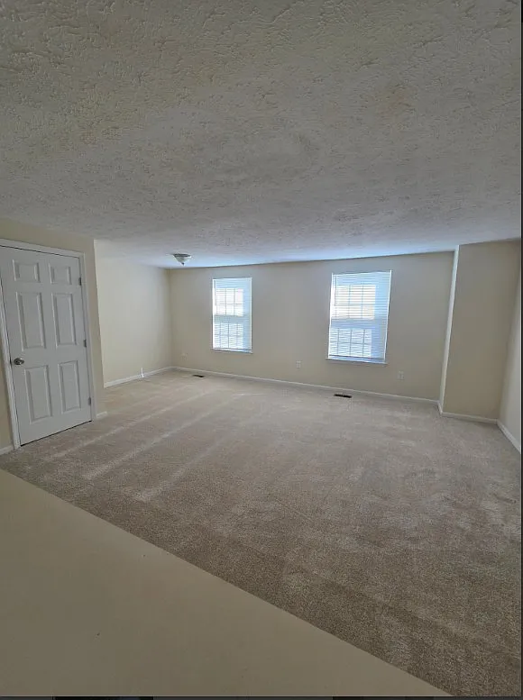 3 bed, 1568 sqft, $1,999 — Photo 4