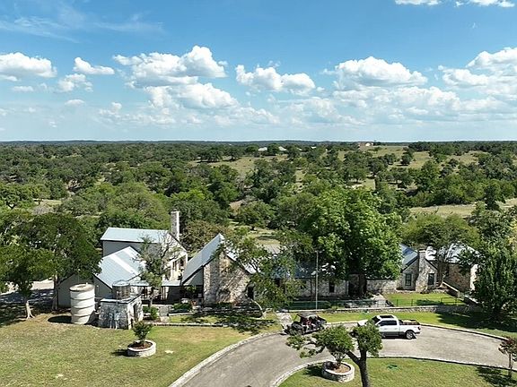 2nd image of 2951 Fall Creek Rd