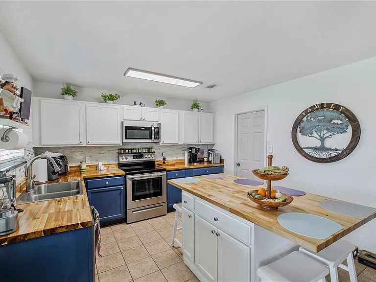 15236 Faircrest Dr — Photo 12