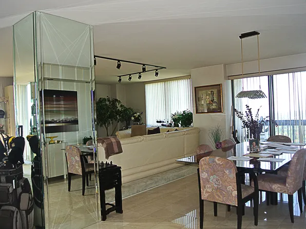 26910 Grand Central Pkwy APT 31E, Queens, NY 11005