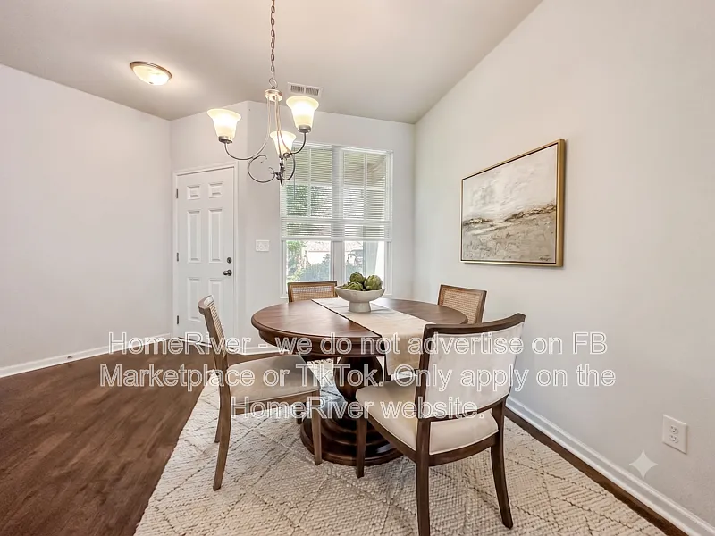 4 bed, 2.5 bath, 2147 sqft, $2,145 — Photo 4