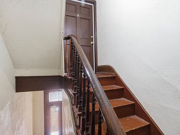 3rd image of 122 E University Ave #2