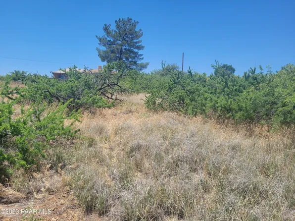 20246 E Ash Creek Rd, Mayer, AZ 86333