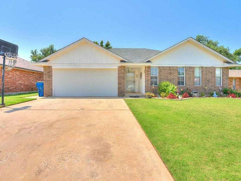 1st image of 533 S Forest Dr