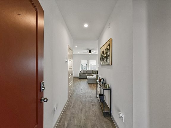 3rd image of 7834 Golden Rubia Ln