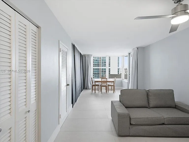 2899 Collins Ave #1022 — Photo 2