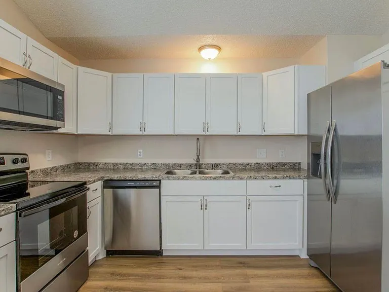 2504 Magnum Cir — Photo 5
