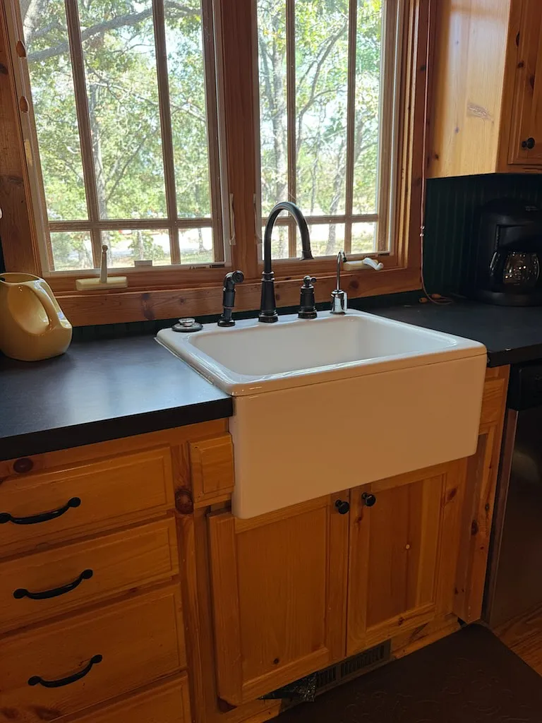 4 bed, 2.5 bath, 1850 sqft, $2,850 — Photo 3