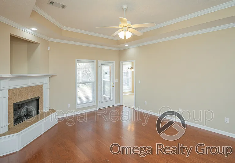 1325 Meadow Glen Rd — Photo 16