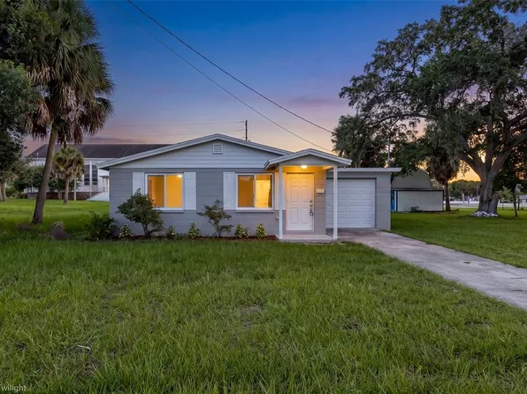 5840 Virginia Ave, New Port Richey, FL 34652