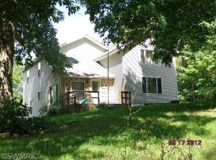 9708 Burton Hwy, Bellevue, MI 49021