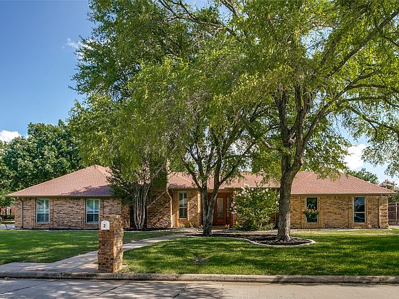 2nd image of 2 Rolling Hills Cir