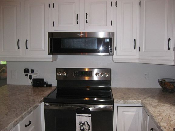 2nd image of 3036 S Glenway Dr