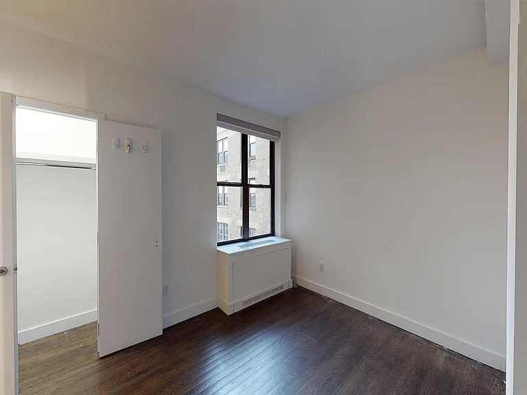 666 W End Ave #22B — Photo 9