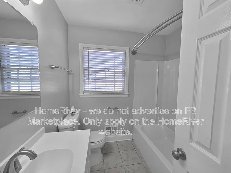 4723 Westcrest Dr — Photo 15