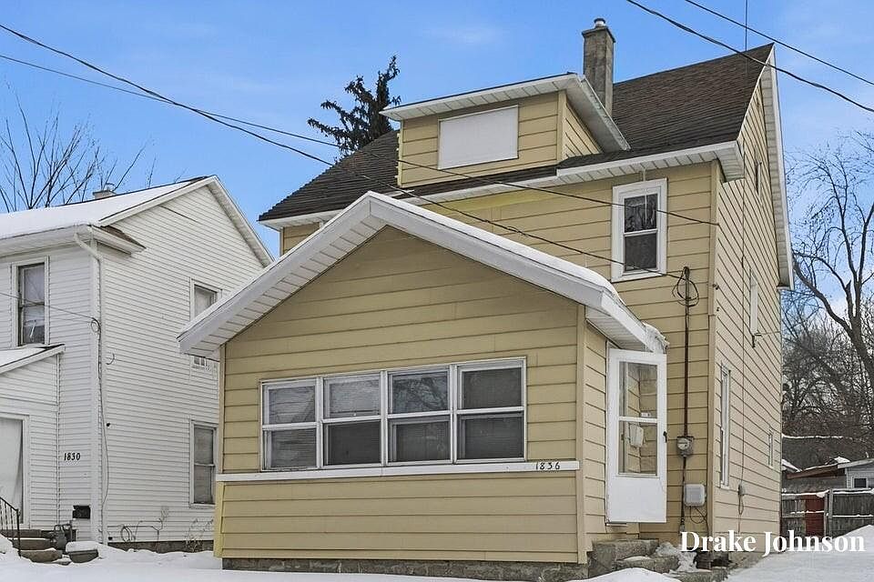 1st image of 1836 Buchanan Ave SW