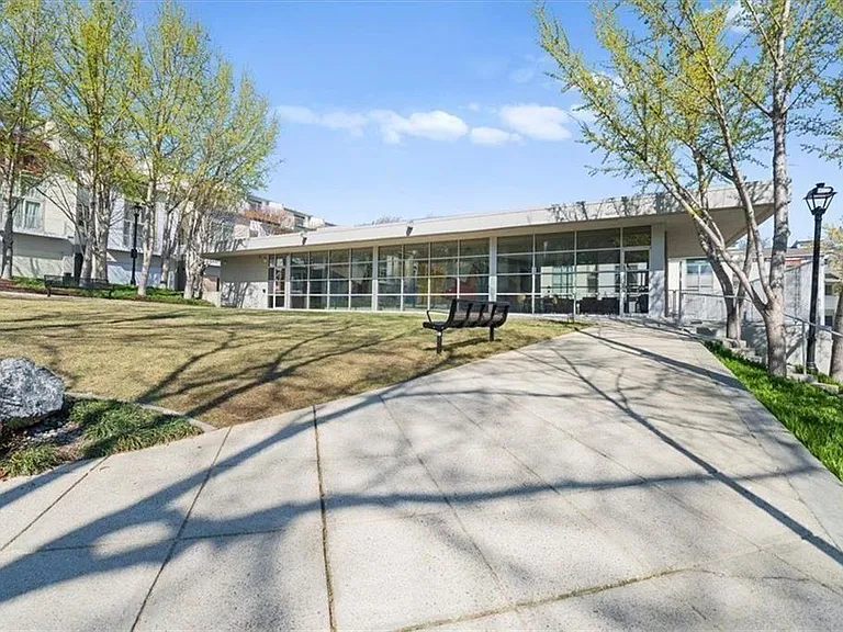 1250 Breuer Mews NW — Photo 33