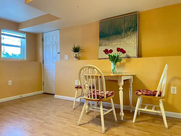 2 Thomas St #B — Photo 11