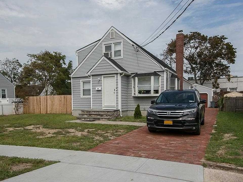 1st image of 14 Beach Ave