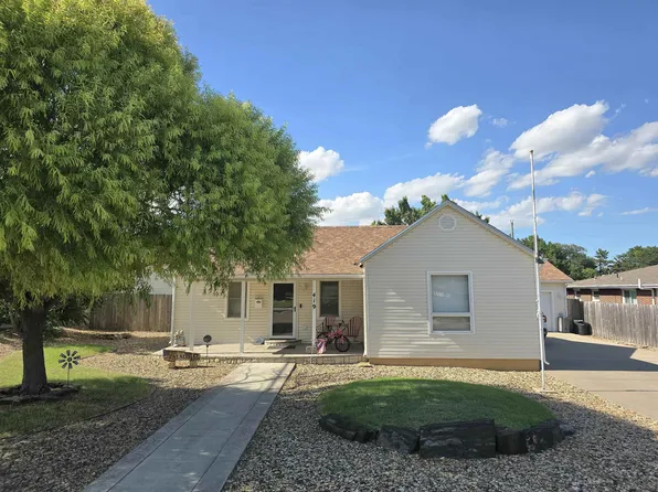 419 W 23rd St, Hays, KS 67601