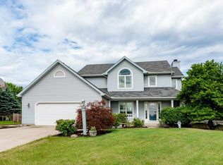 9936 White Hill Ct, Fort Wayne, IN 46804