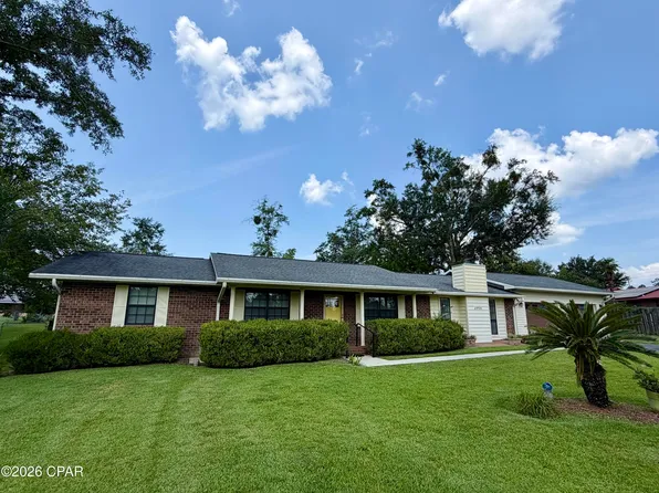 2856 Wildwood Cres, Marianna, FL 32448