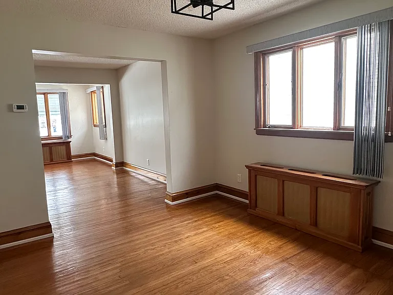 305 S Ogden St — Photo 7