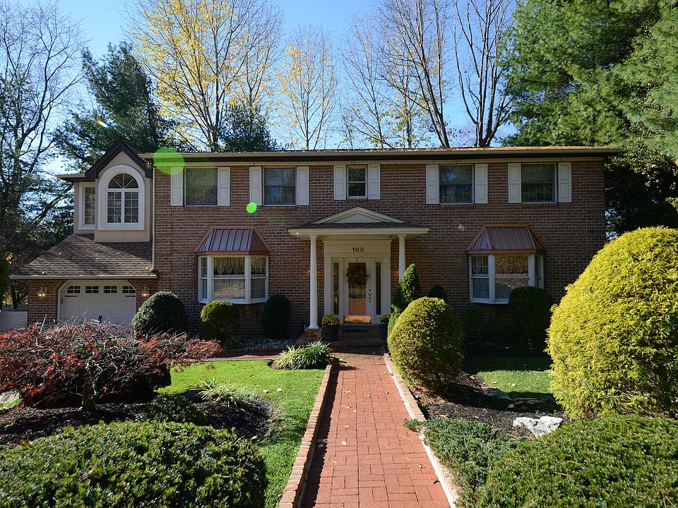 1st image of 100 Pheasant Hill Dr