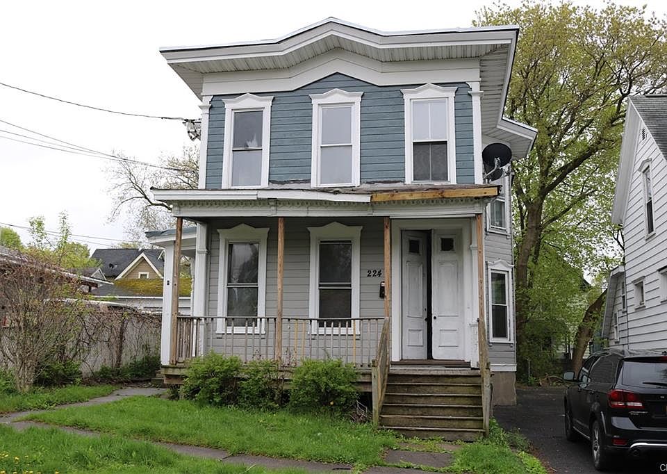 1st image of 224 Beecher St